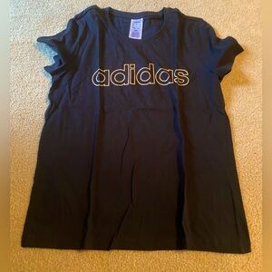 Women’s adidas tee shirt
